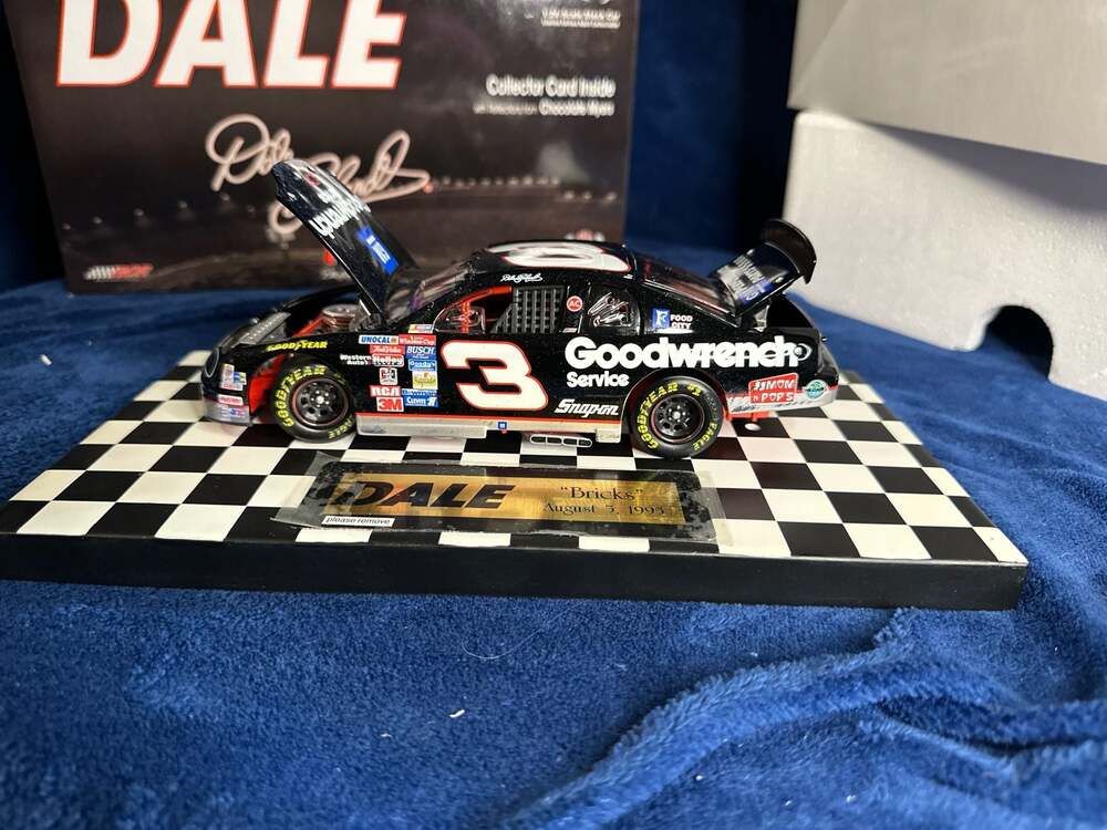Action Dale Earnhardt #3 Goodwrench 1995 Brickyard 400 Win Raced Version 1:24 Di
